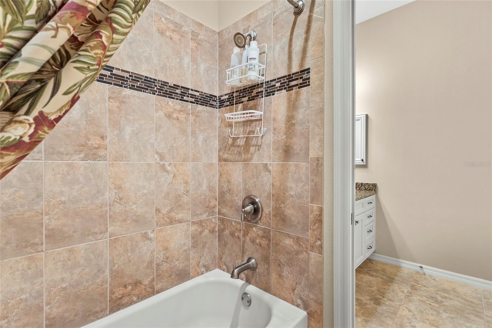 KENWOOD GLEN 2 - Residential