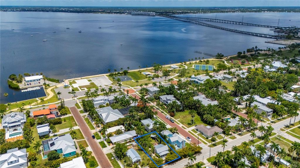 Photo of 756 W Marion Avenue, Punta Gorda, FL 33950 (MLS # C7526401)