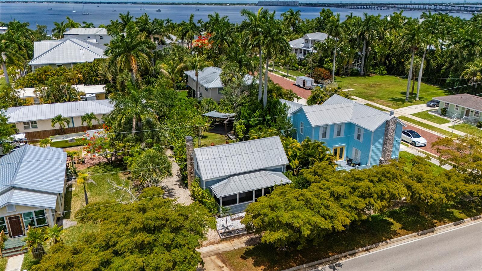 PUNTA GORDA - Residential