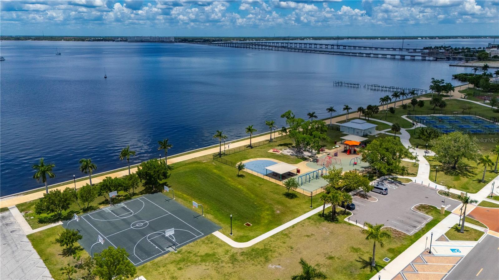 PUNTA GORDA - Residential