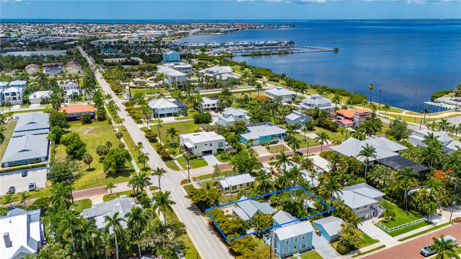 PUNTA GORDA - Residential