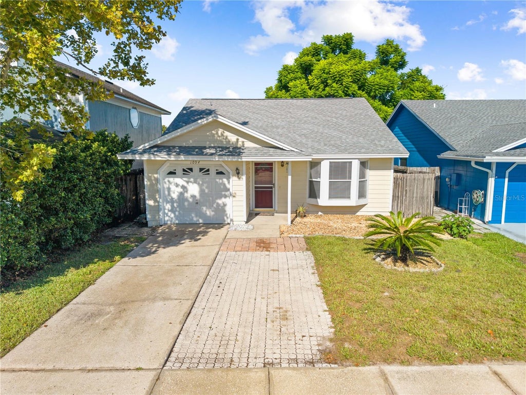 Photo of 1094 Martin Boulevard, Orlando, FL 32825 (MLS # O6435431)