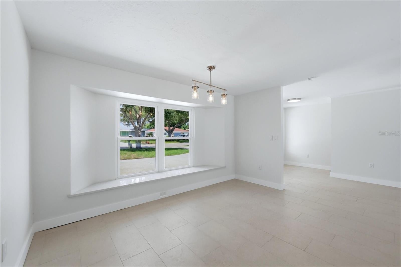 Search Properties for Sale 4 286 MOUNT VERNON DRIVE