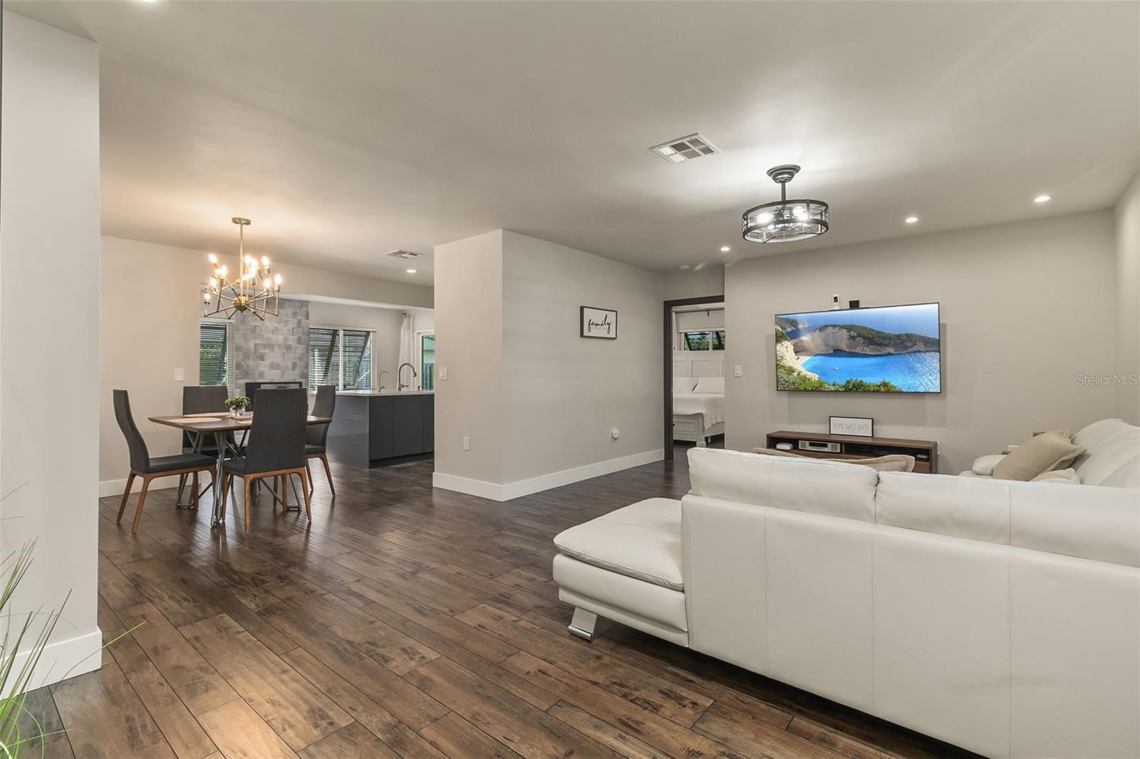 240 PALMETTO DRIVE