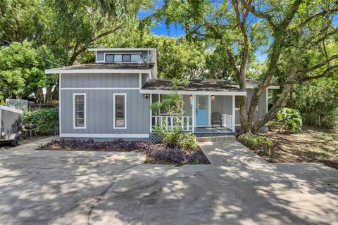 A home in APOPKA