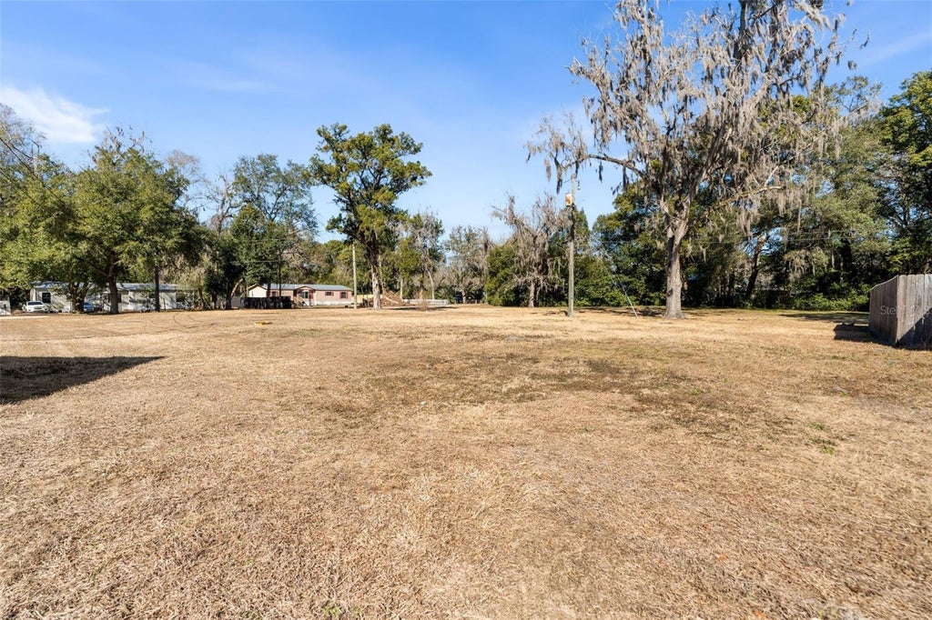 Photo of 14943 NE 142nd Street, Waldo, FL 32694 (MLS # GC541511)