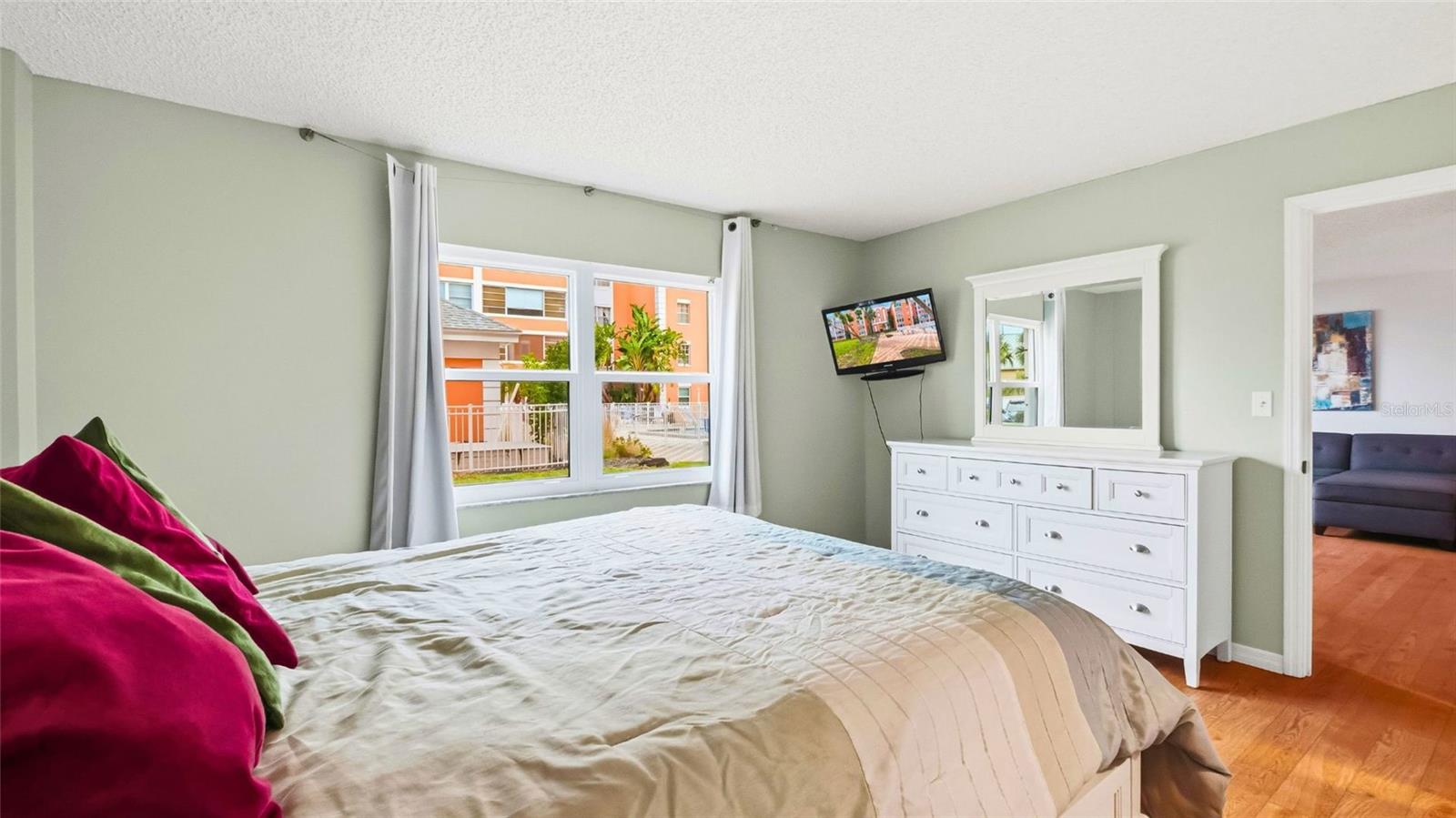 CROSSWINDS COLONY ONE CONDO - Residential