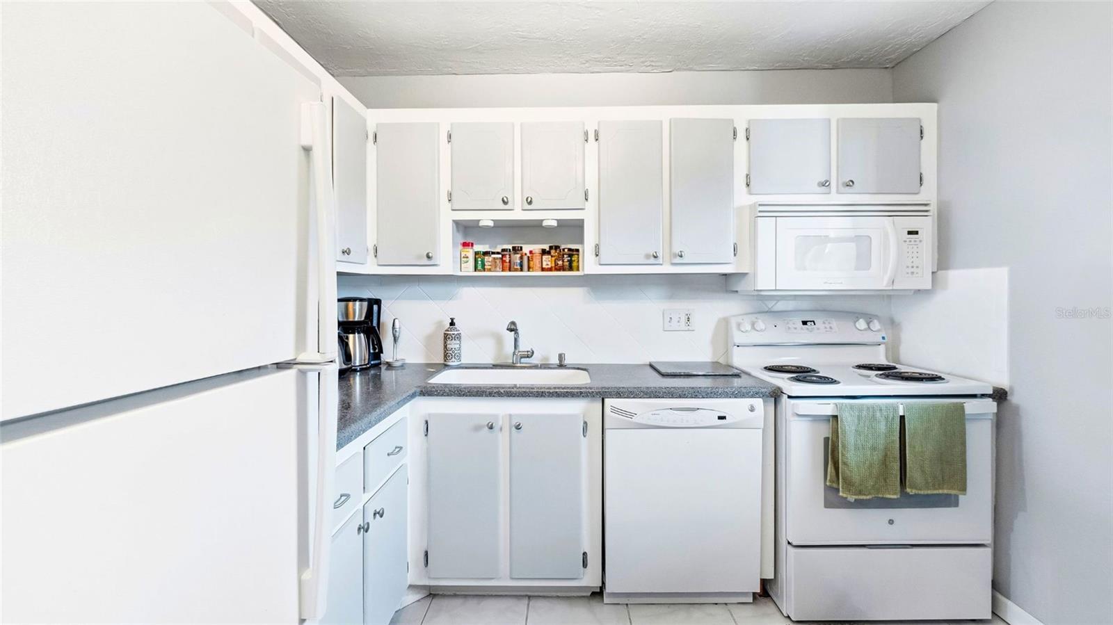 CROSSWINDS COLONY ONE CONDO - Residential