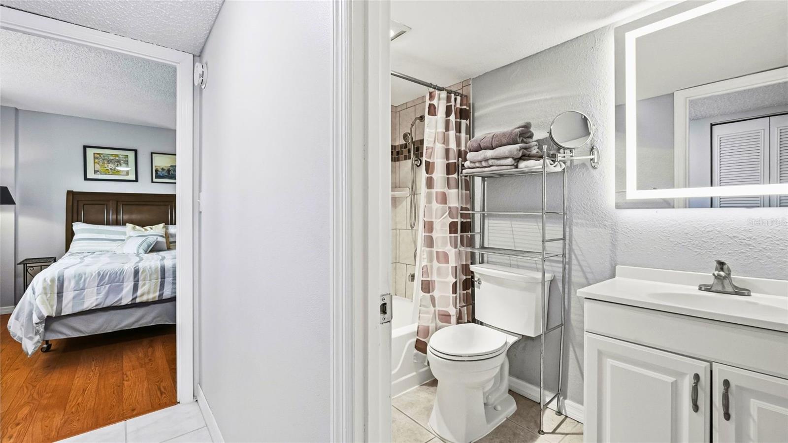 CROSSWINDS COLONY ONE CONDO - Residential