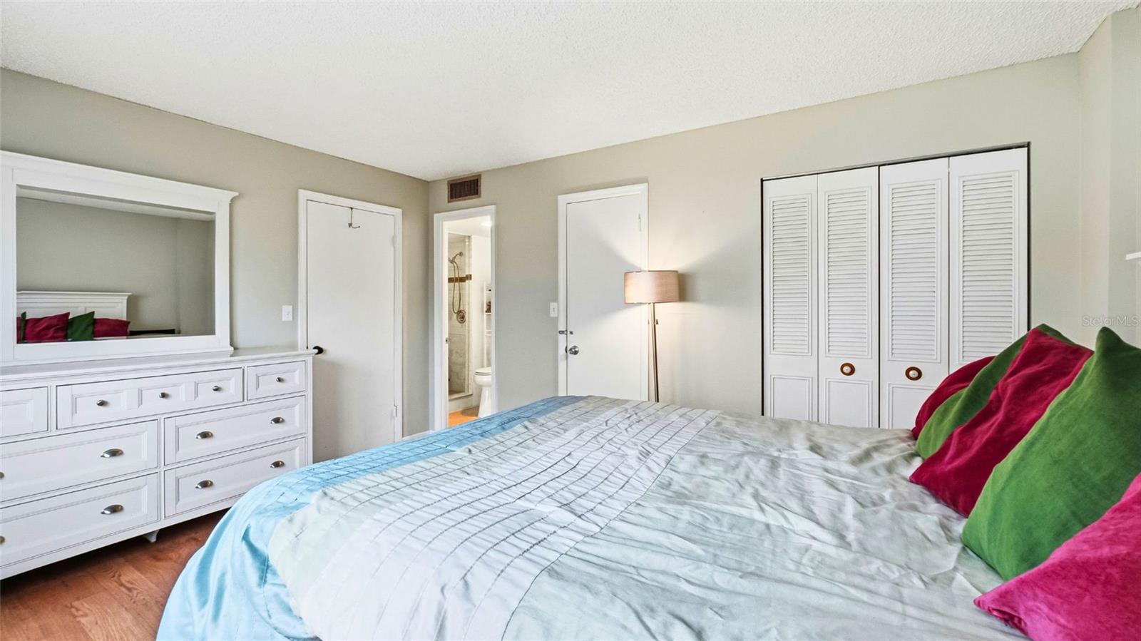 CROSSWINDS COLONY ONE CONDO - Residential