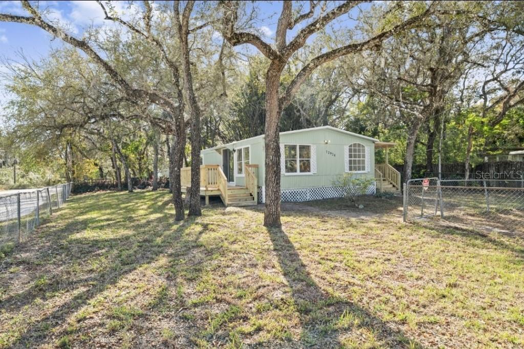 MOON LAKE ESTATES - Residential