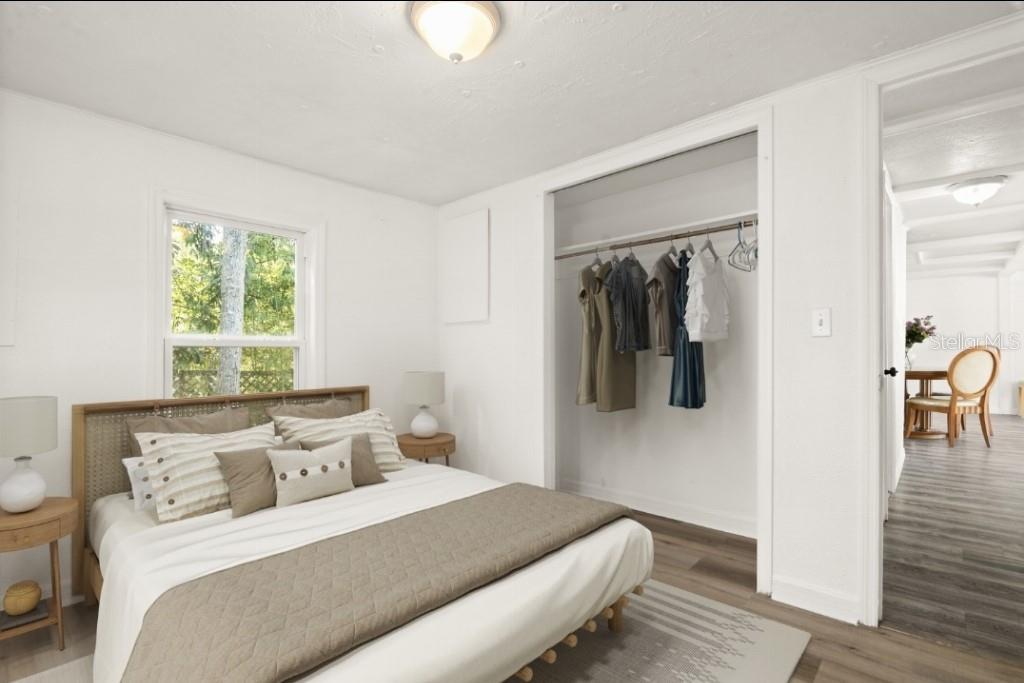 MOON LAKE ESTATES - Residential