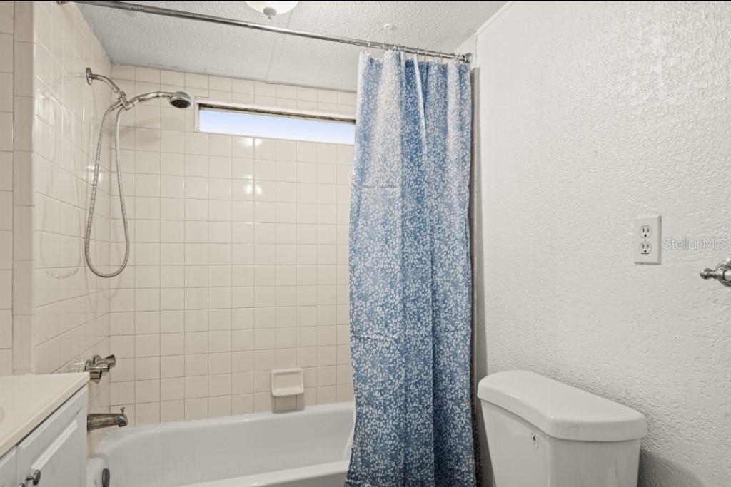 MOON LAKE ESTATES - Residential