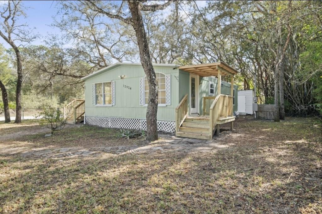 MOON LAKE ESTATES - Residential