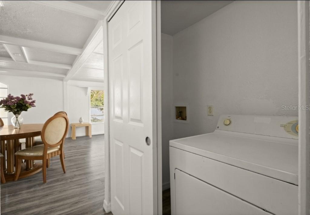 MOON LAKE ESTATES - Residential