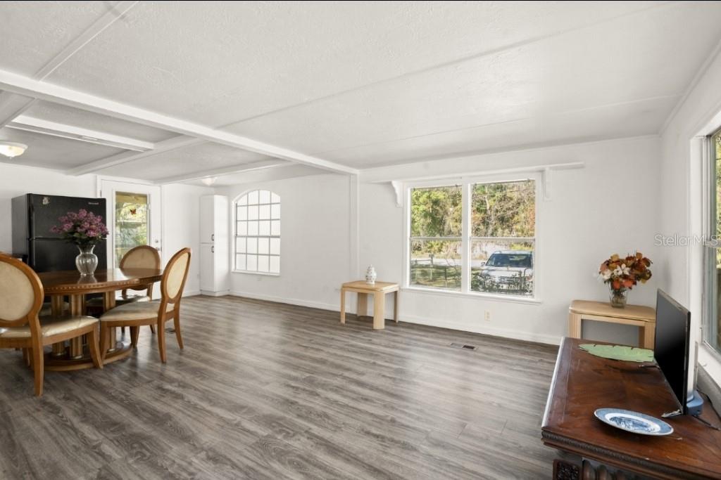 MOON LAKE ESTATES - Residential