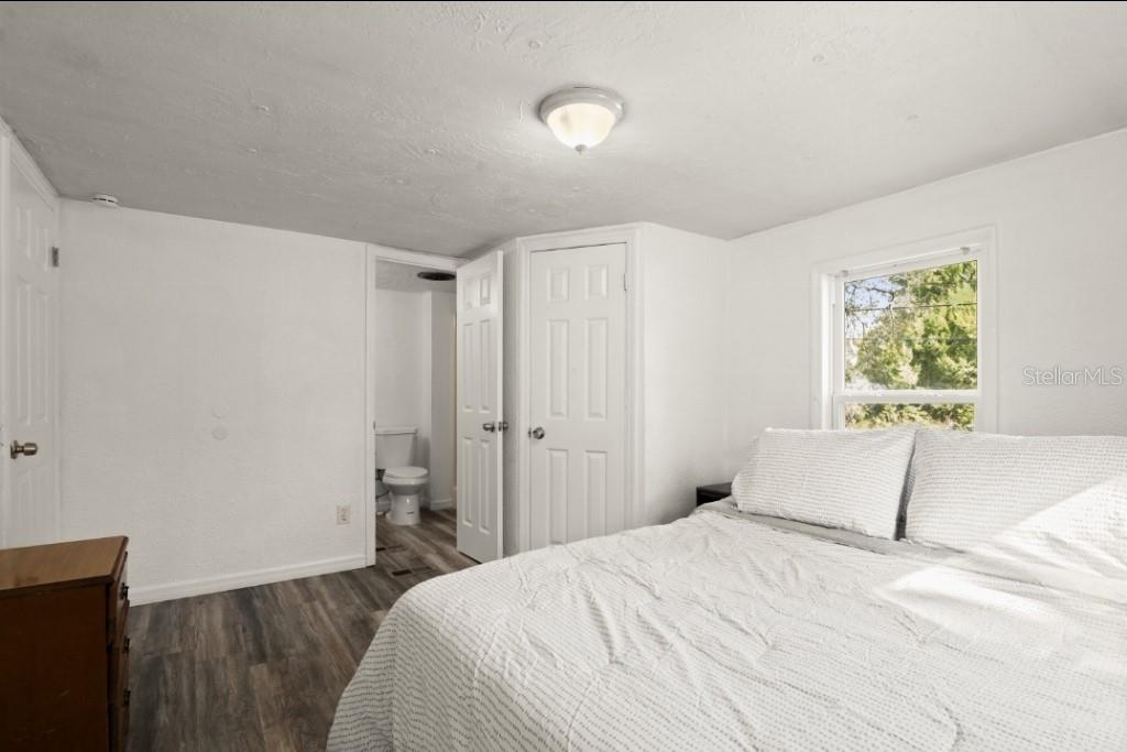 MOON LAKE ESTATES - Residential