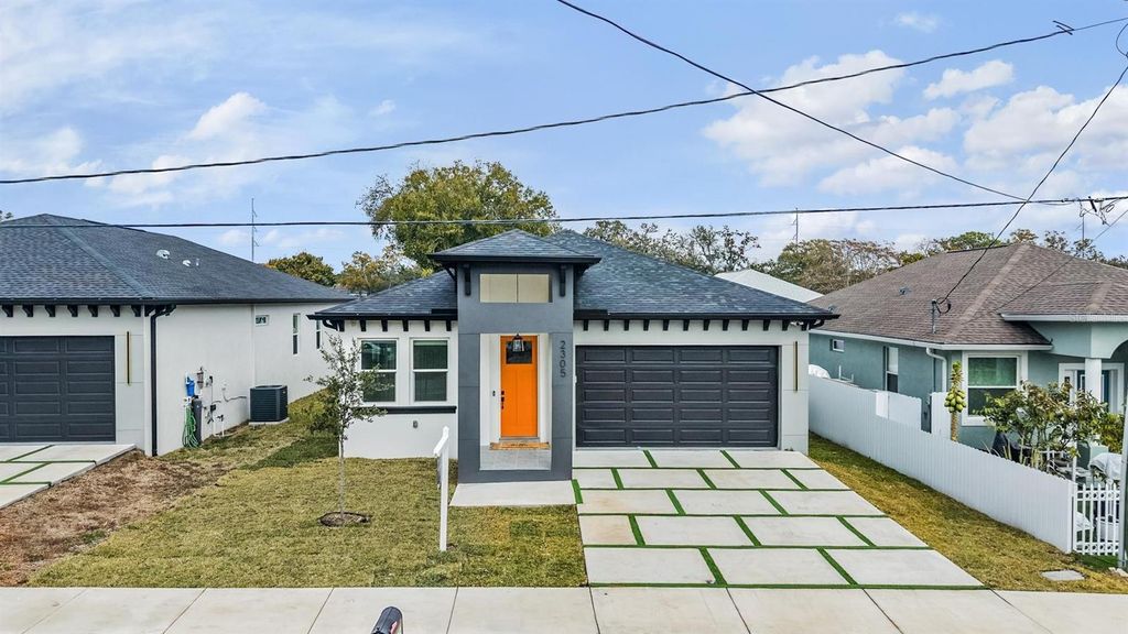 Photo of 2305 W Kentucky Avenue, Tampa, FL 33607 (MLS # TB8455408)