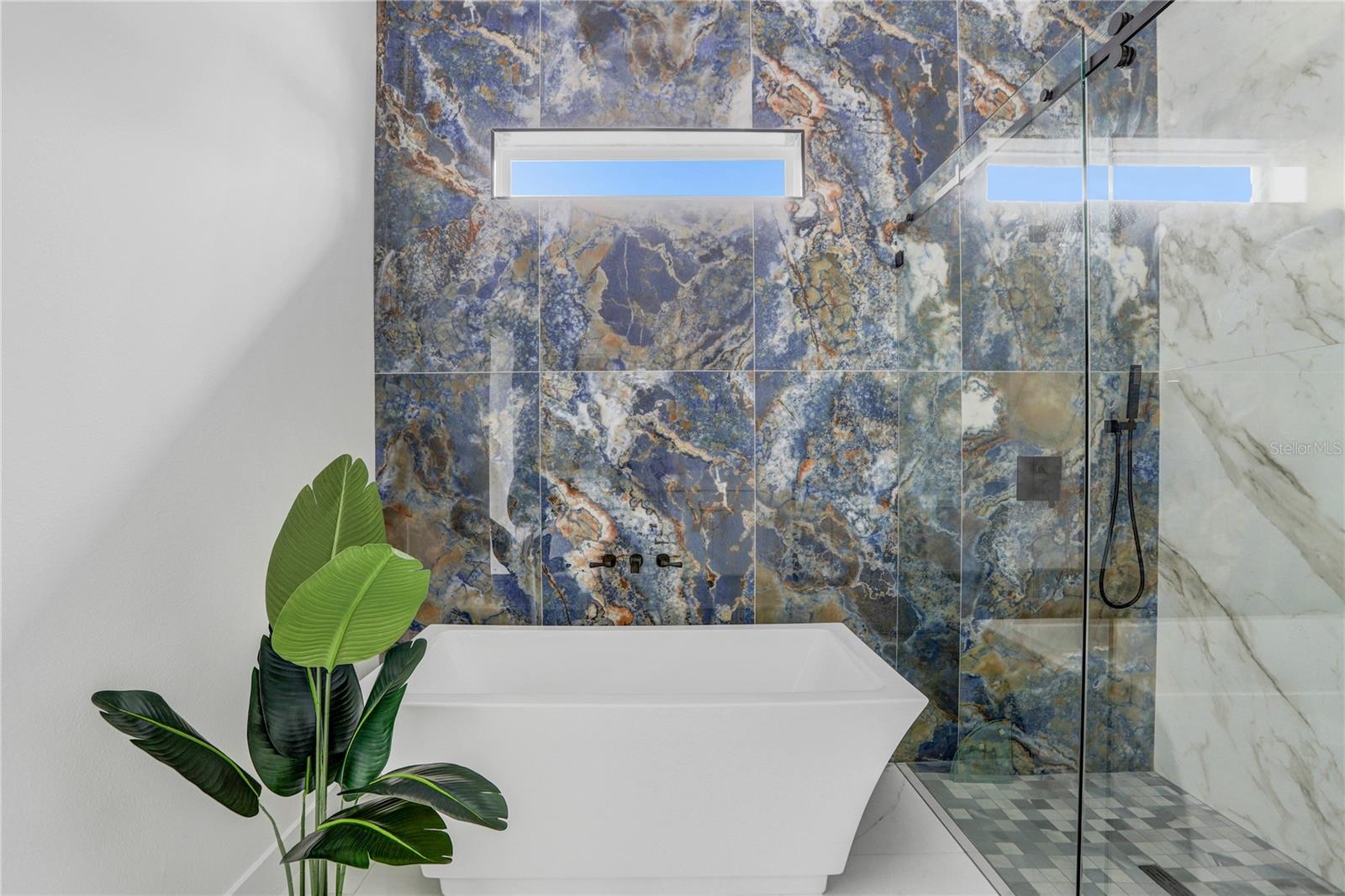 RIO VISTA - Residential