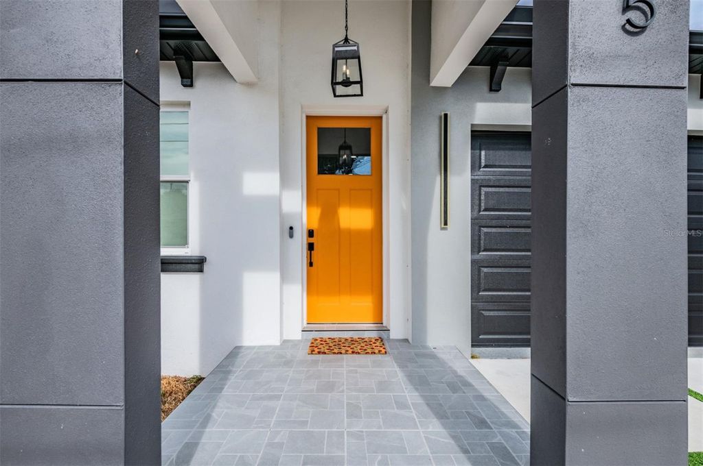 Photo of 2305 W Kentucky Avenue, Tampa, FL 33607 (MLS # TB8455408)