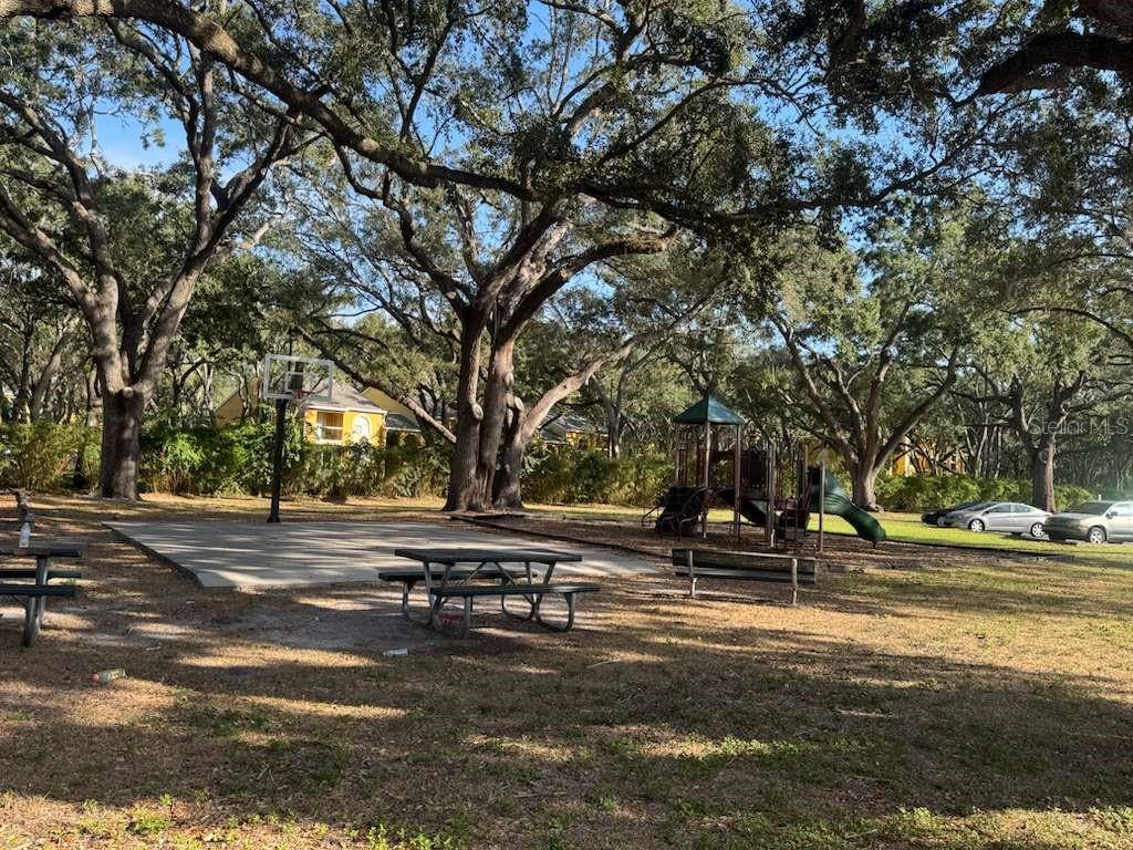 PARADISE CAY - Residential Lease