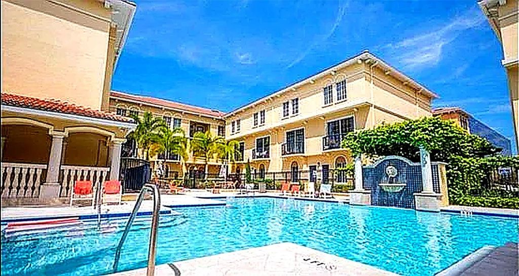 Photo of 5202 Hampton Beach Place #5202, Tampa, FL 33609 (MLS # O6390659)