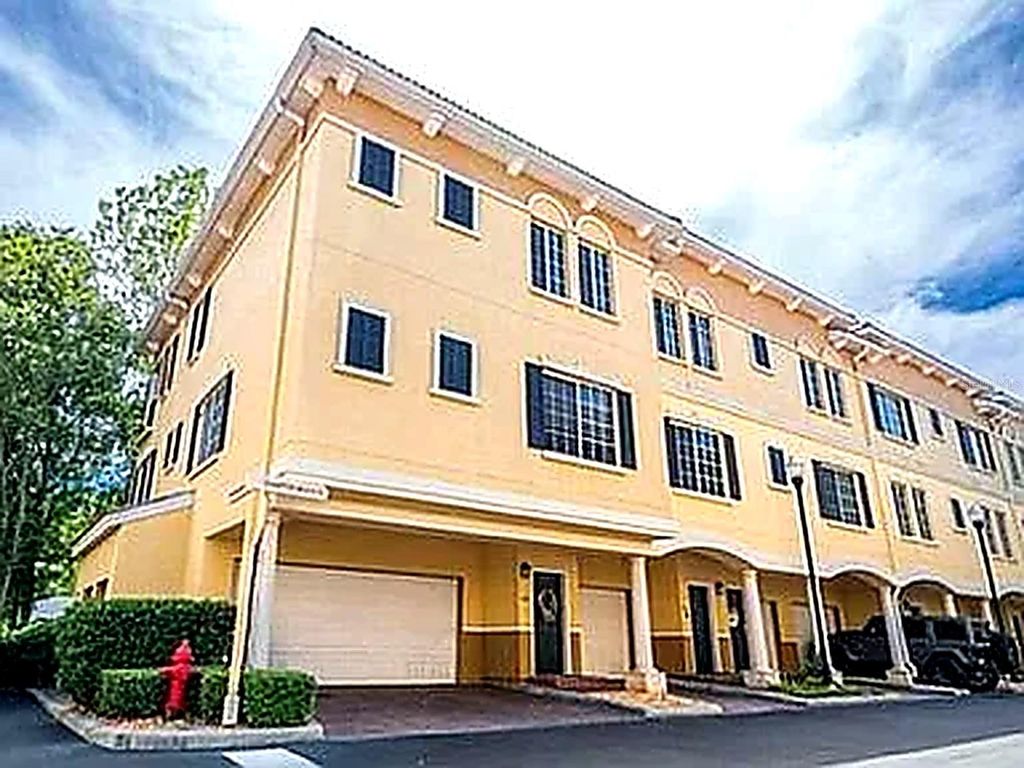 Photo of 5202 Hampton Beach Place #5202, Tampa, FL 33609 (MLS # O6390659)