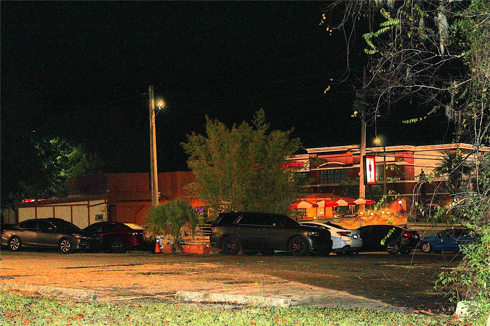 SUMMIT HOUSE - Residential