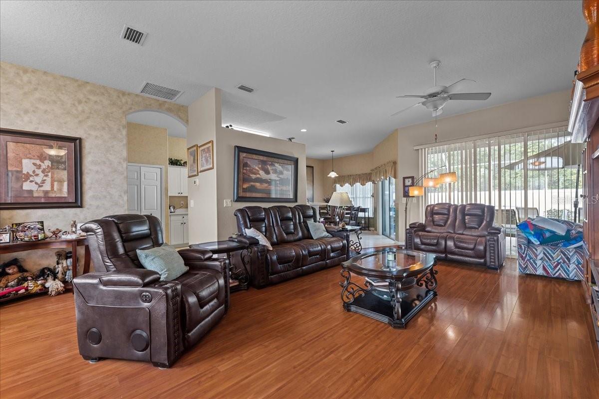 45 E DIAMOND DRIVE