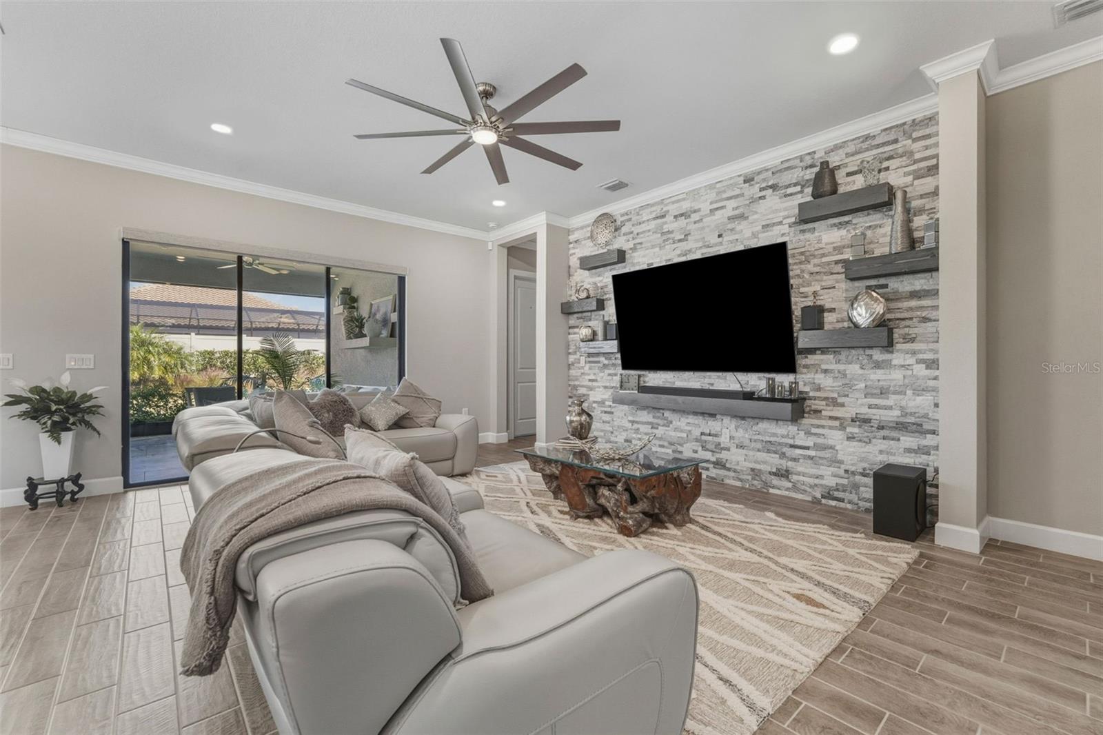 ESPLANADE/WIREGRASS RANCH PH - Residential