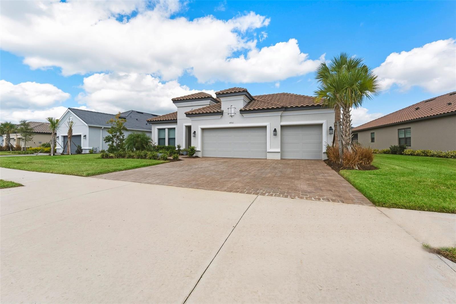 ESPLANADE/WIREGRASS RANCH PH - Residential