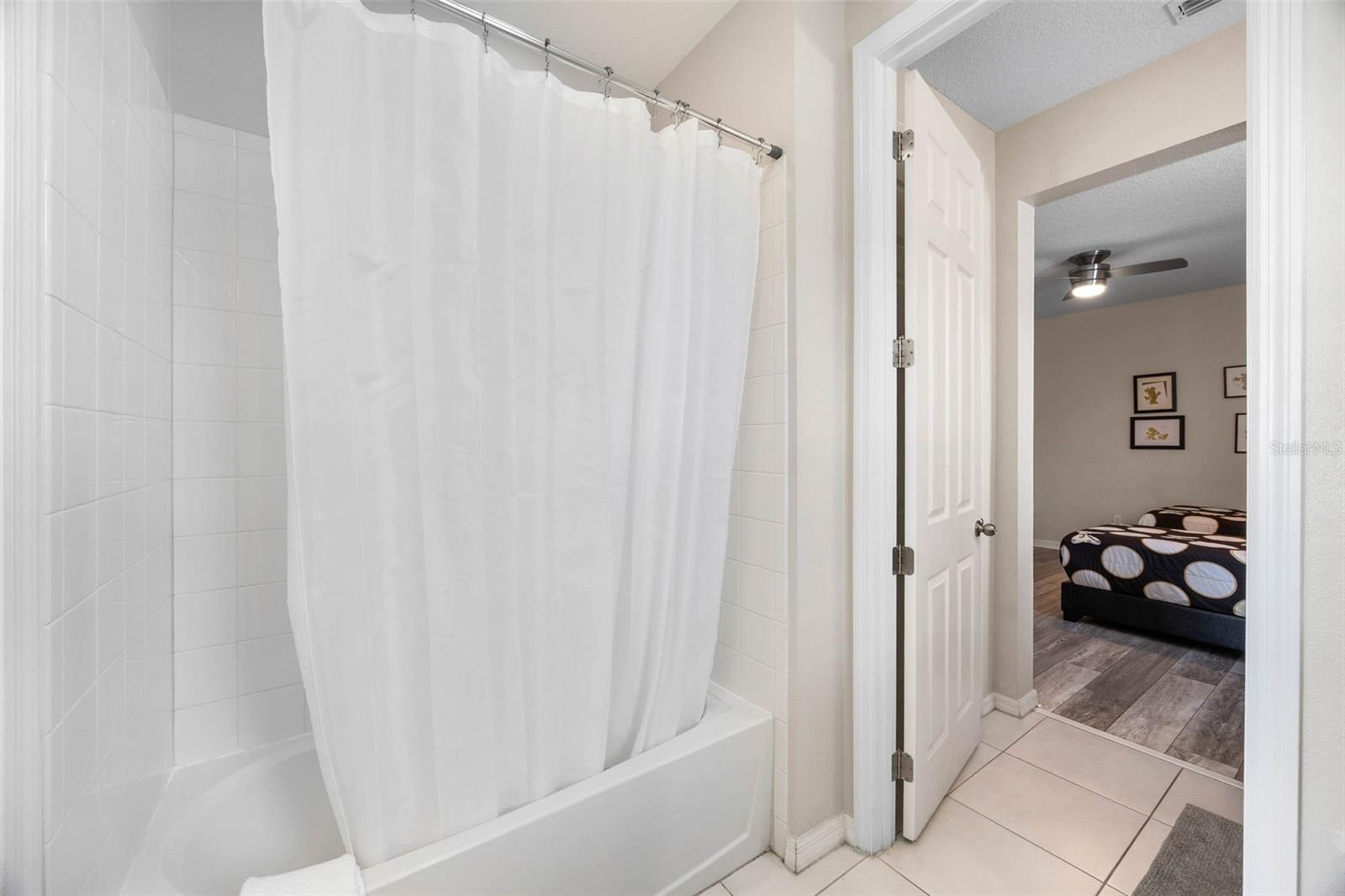 SOLARA RESORT - Residential