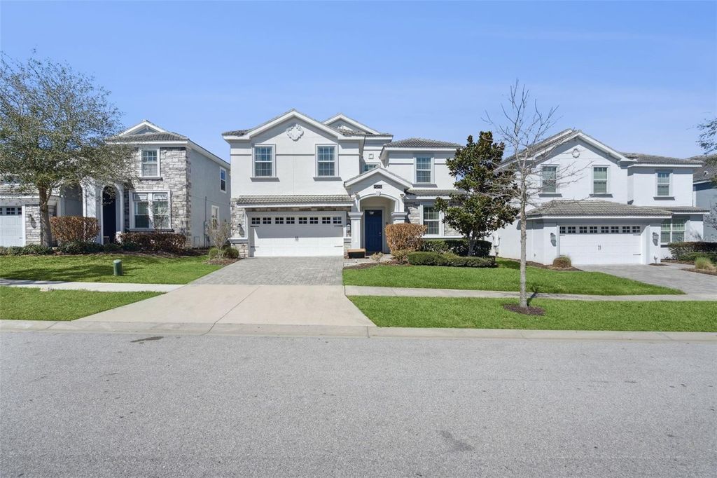 Photo of 9046 Stinger Drive, Davenport, FL 33896 (MLS # S5144582)