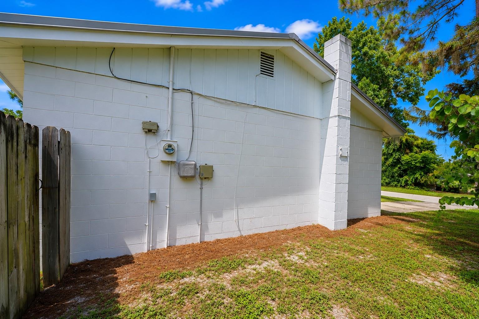 2824 YULE TREE DRIVE