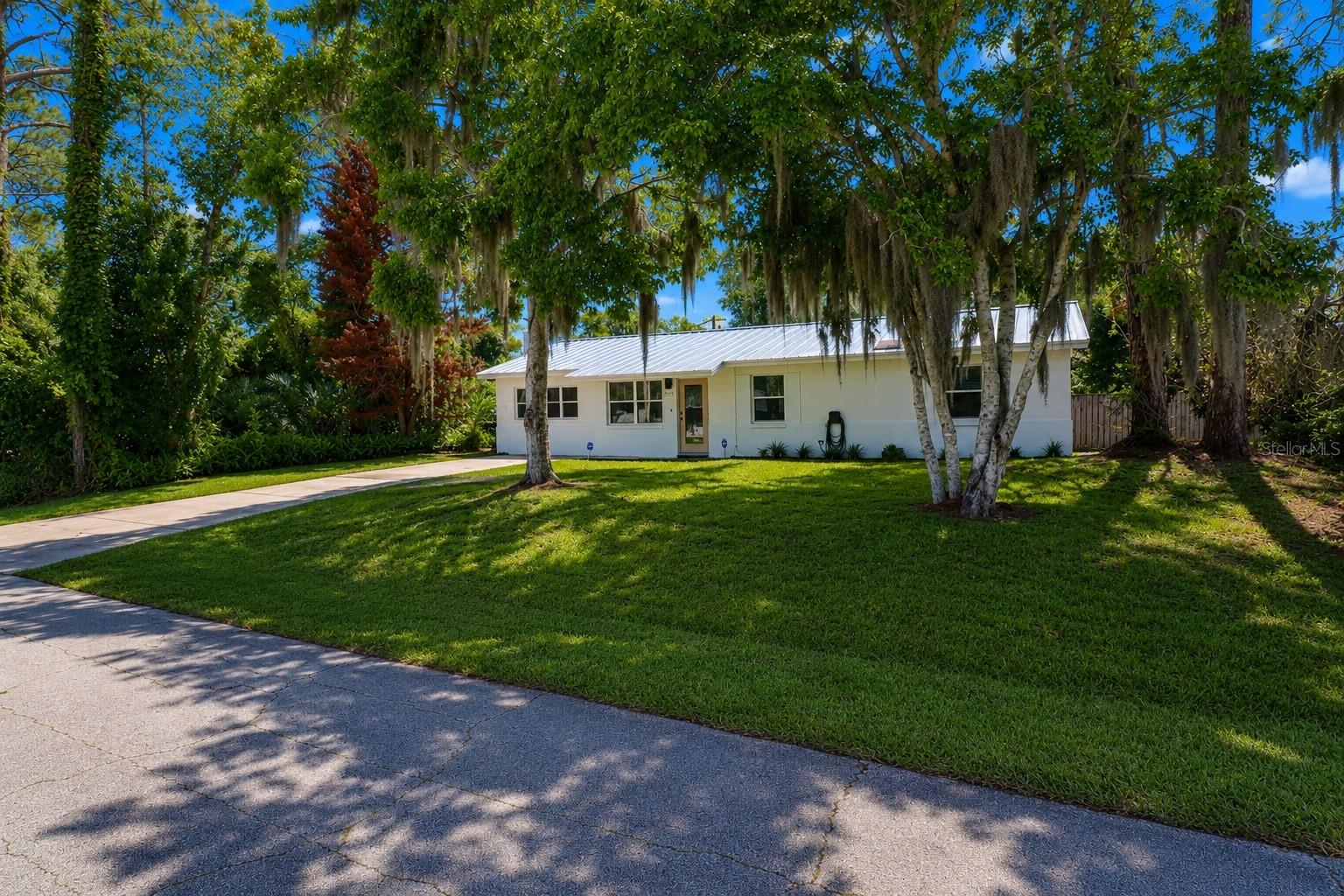 2824 YULE TREE DRIVE