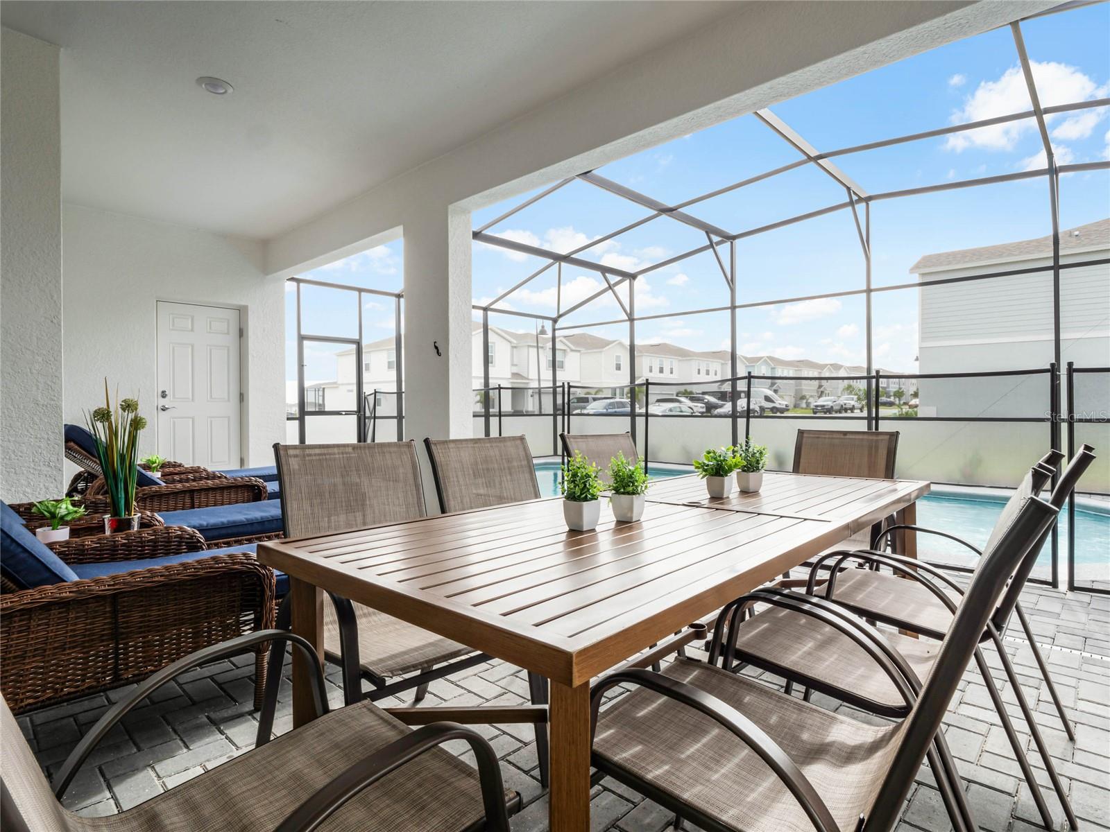 WINDSOR ISLAND RESIDENCE PH 2B - Residential
