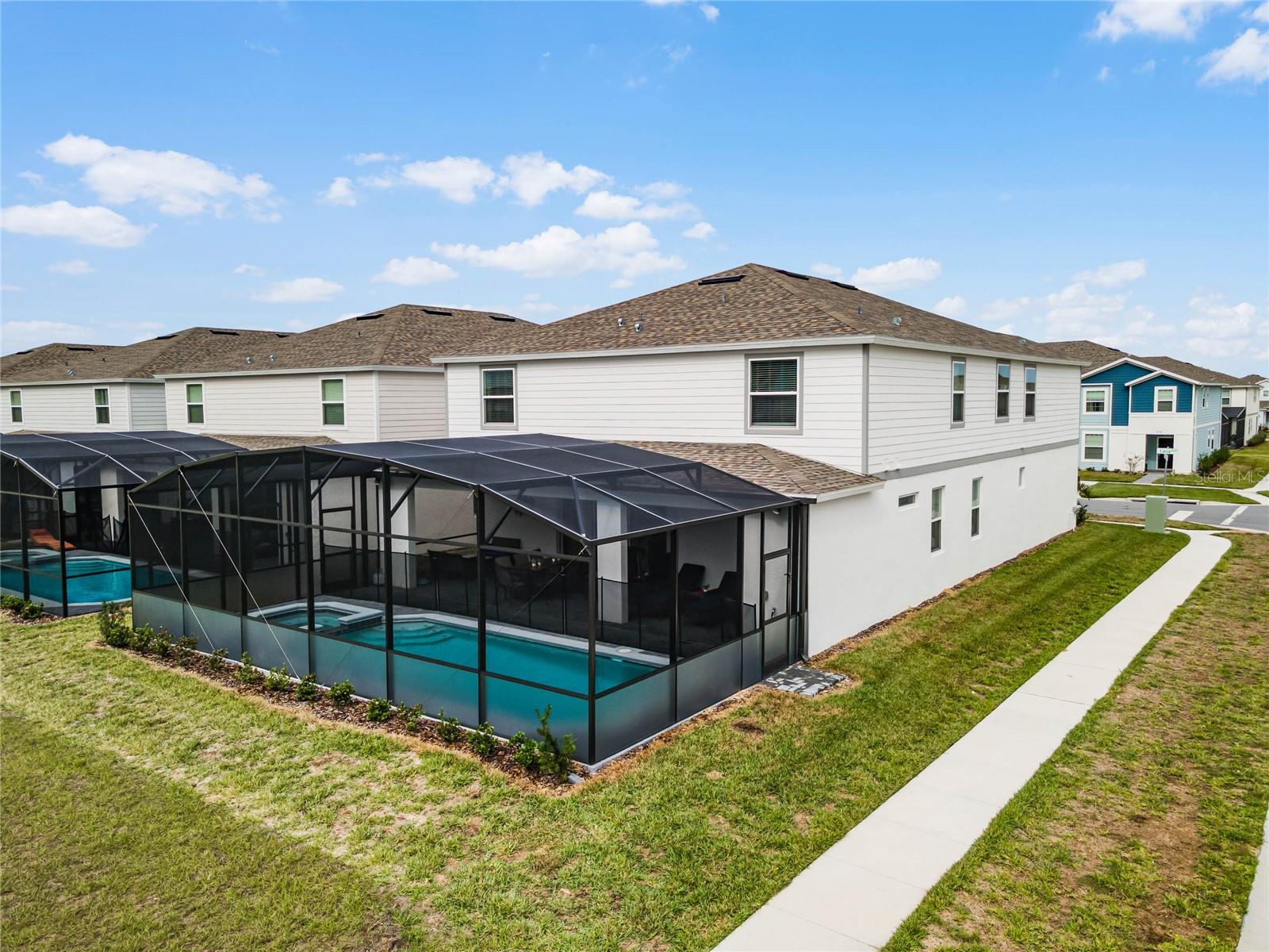 WINDSOR ISLAND RESIDENCE PH 2B - Residential