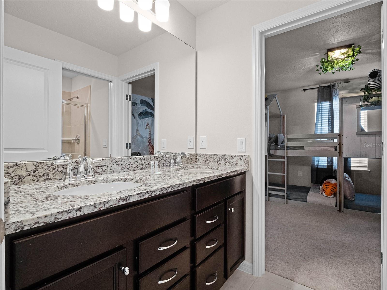 WINDSOR ISLAND RESIDENCE PH 2B - Residential