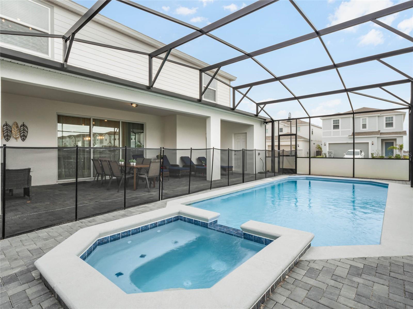WINDSOR ISLAND RESIDENCE PH 2B - Residential