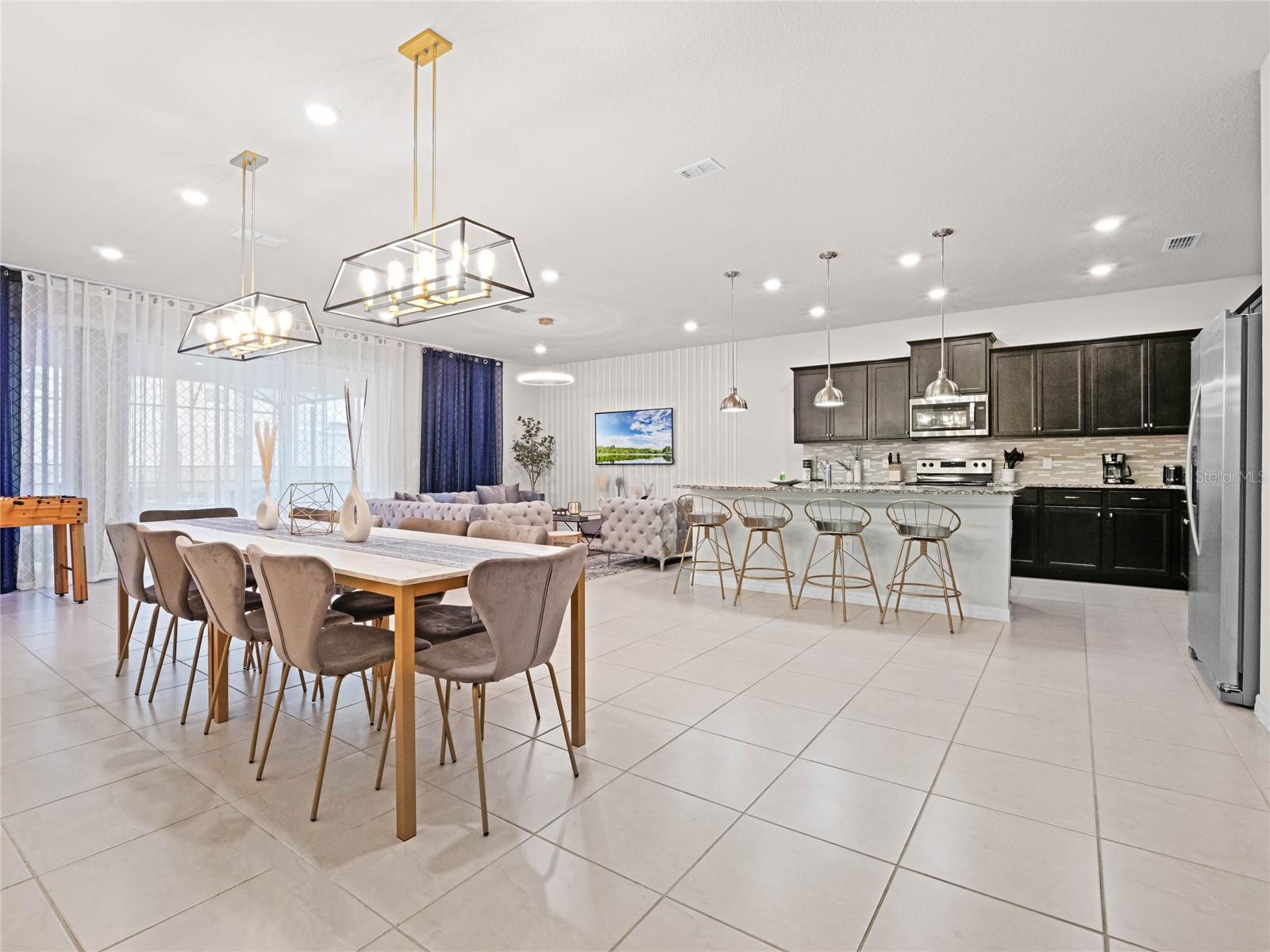 WINDSOR ISLAND RESIDENCE PH 2B - Residential