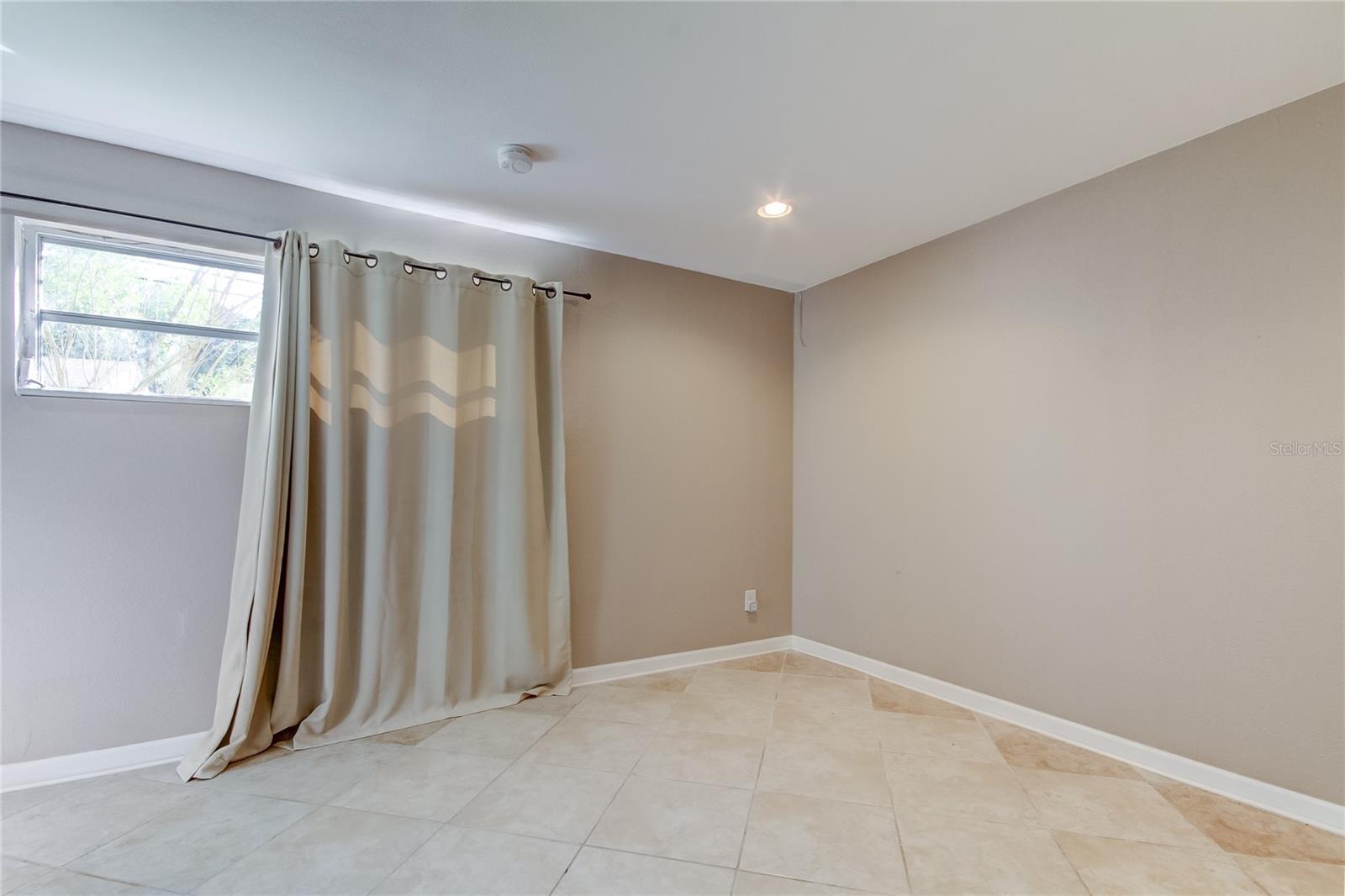 MEADOW LAWN 2ND ADD - Residential Lease