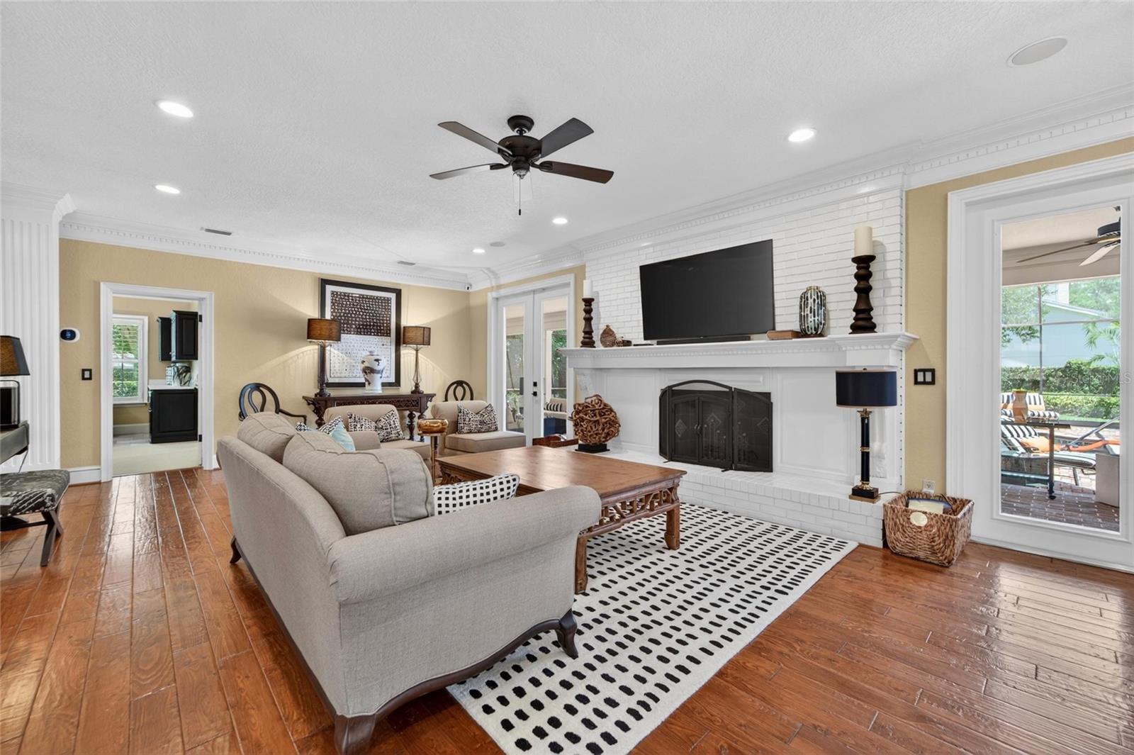 AVILA UNIT 1 - Residential