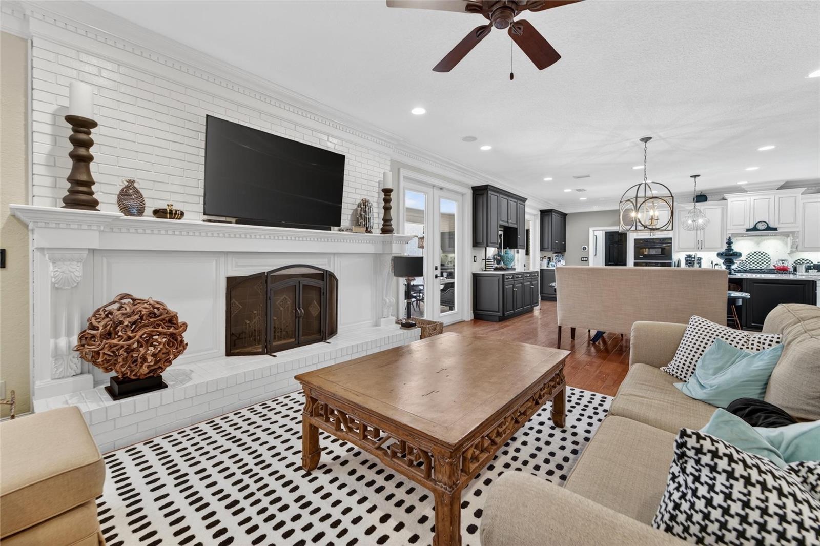 AVILA UNIT 1 - Residential