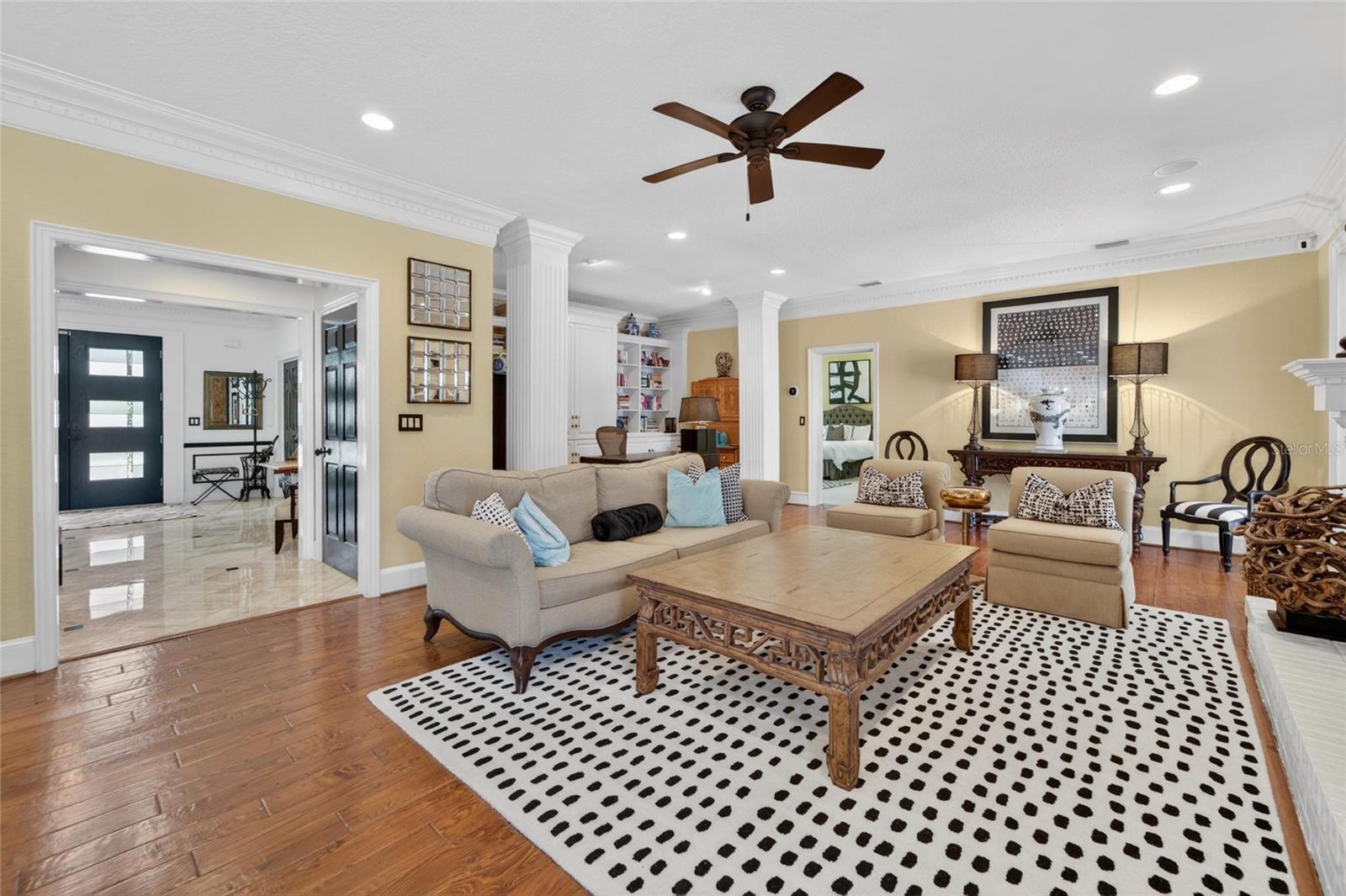 AVILA UNIT 1 - Residential
