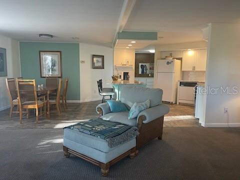 CONTINENTAL COUNTRY CLUB - Residential