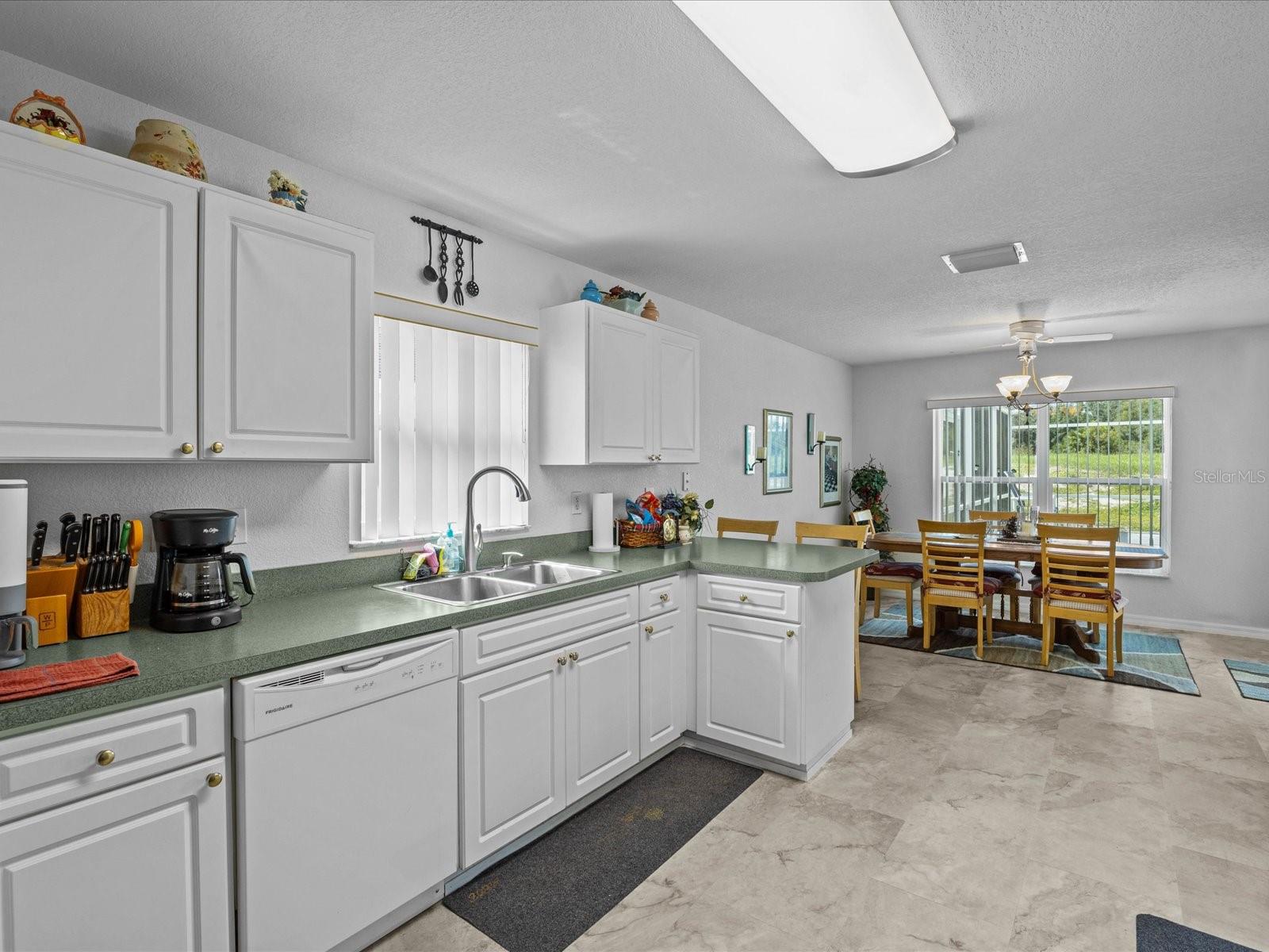Photo 10 of 26 of 201 GOLF AIRE BLVD house