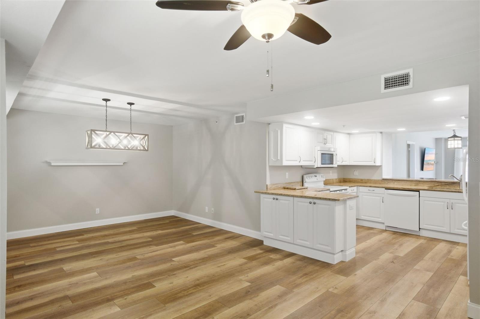 OCEANS CLOVERLEAF NORTH - Residential