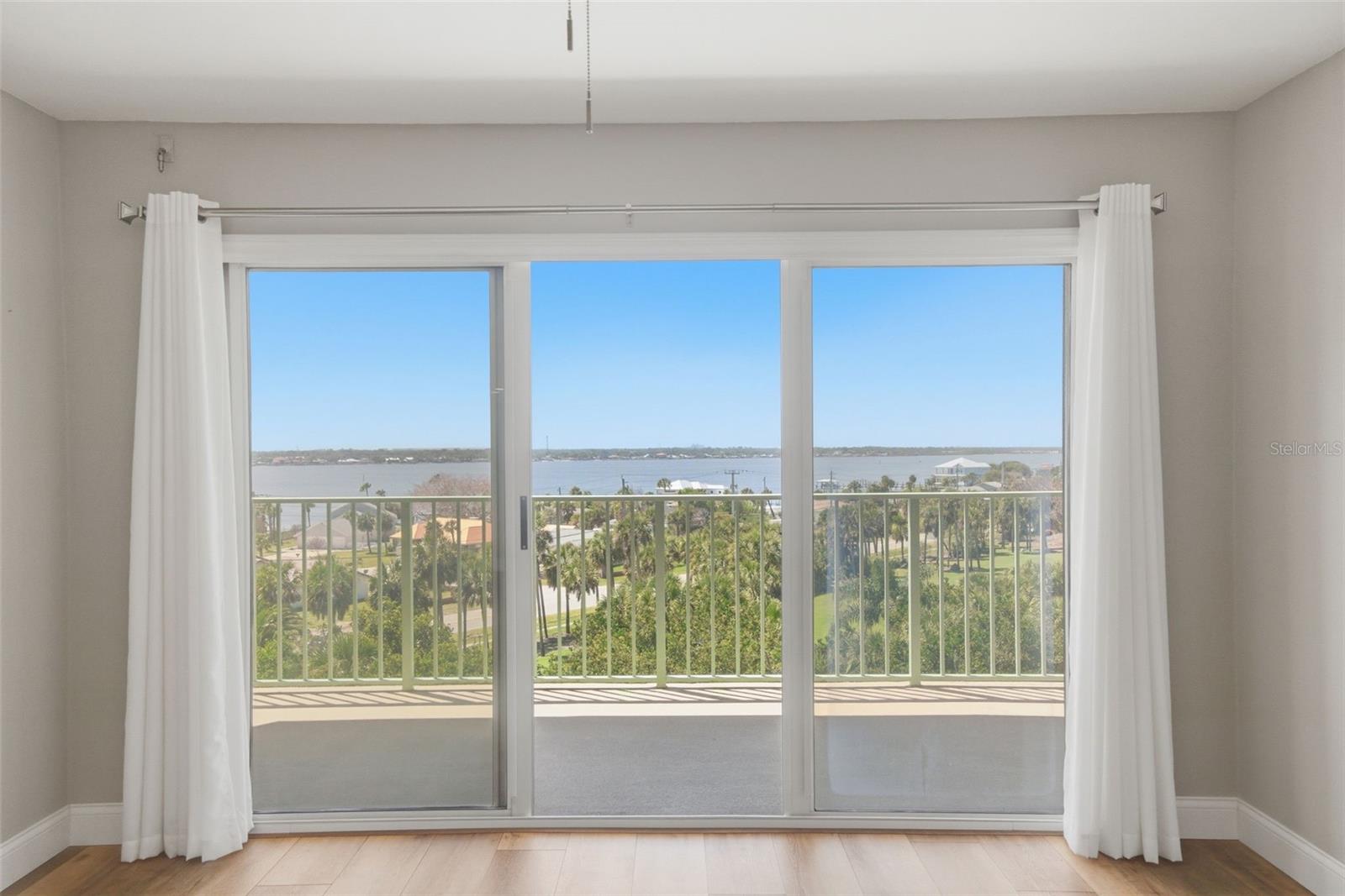 OCEANS CLOVERLEAF NORTH - Residential