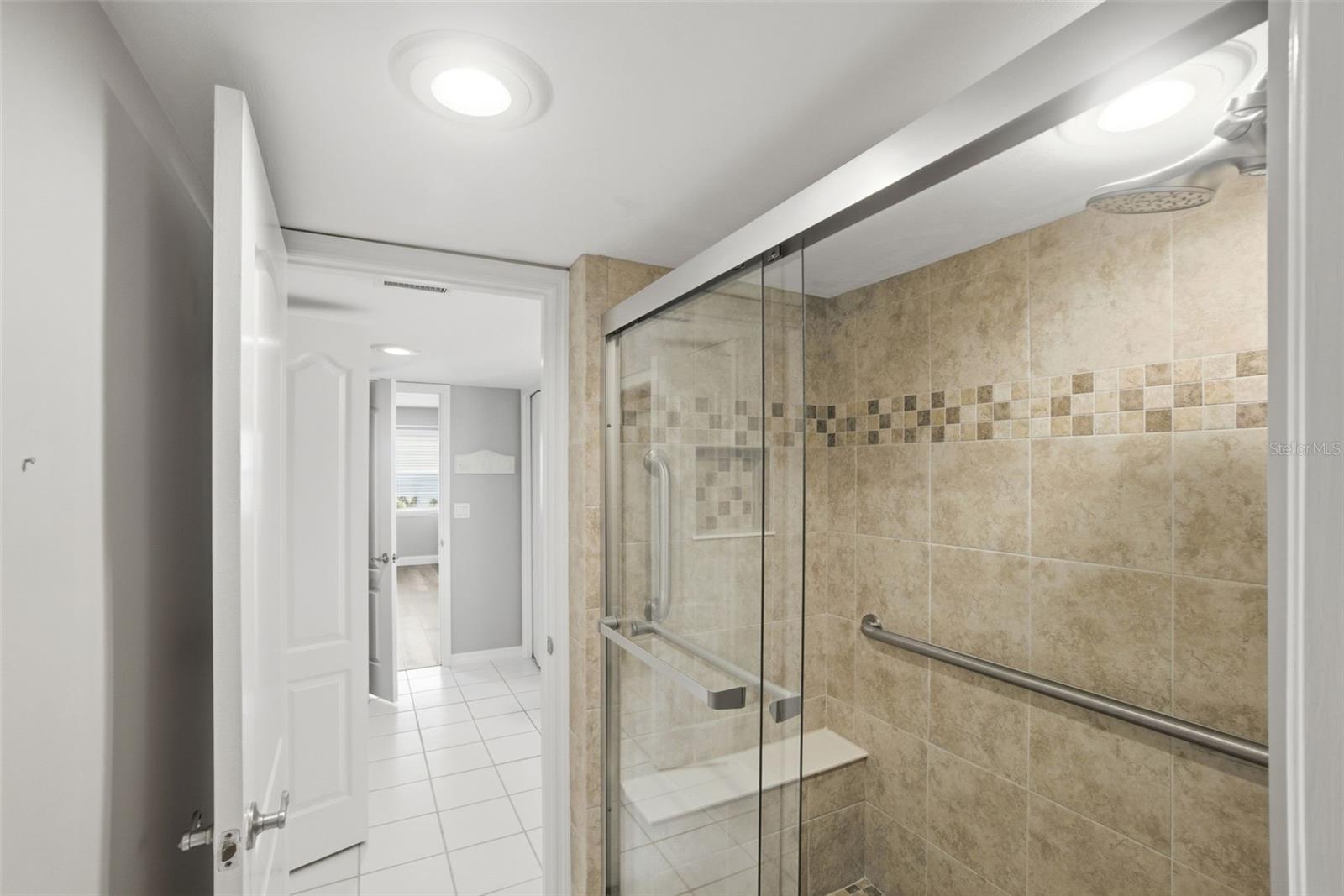 OCEANS CLOVERLEAF NORTH - Residential