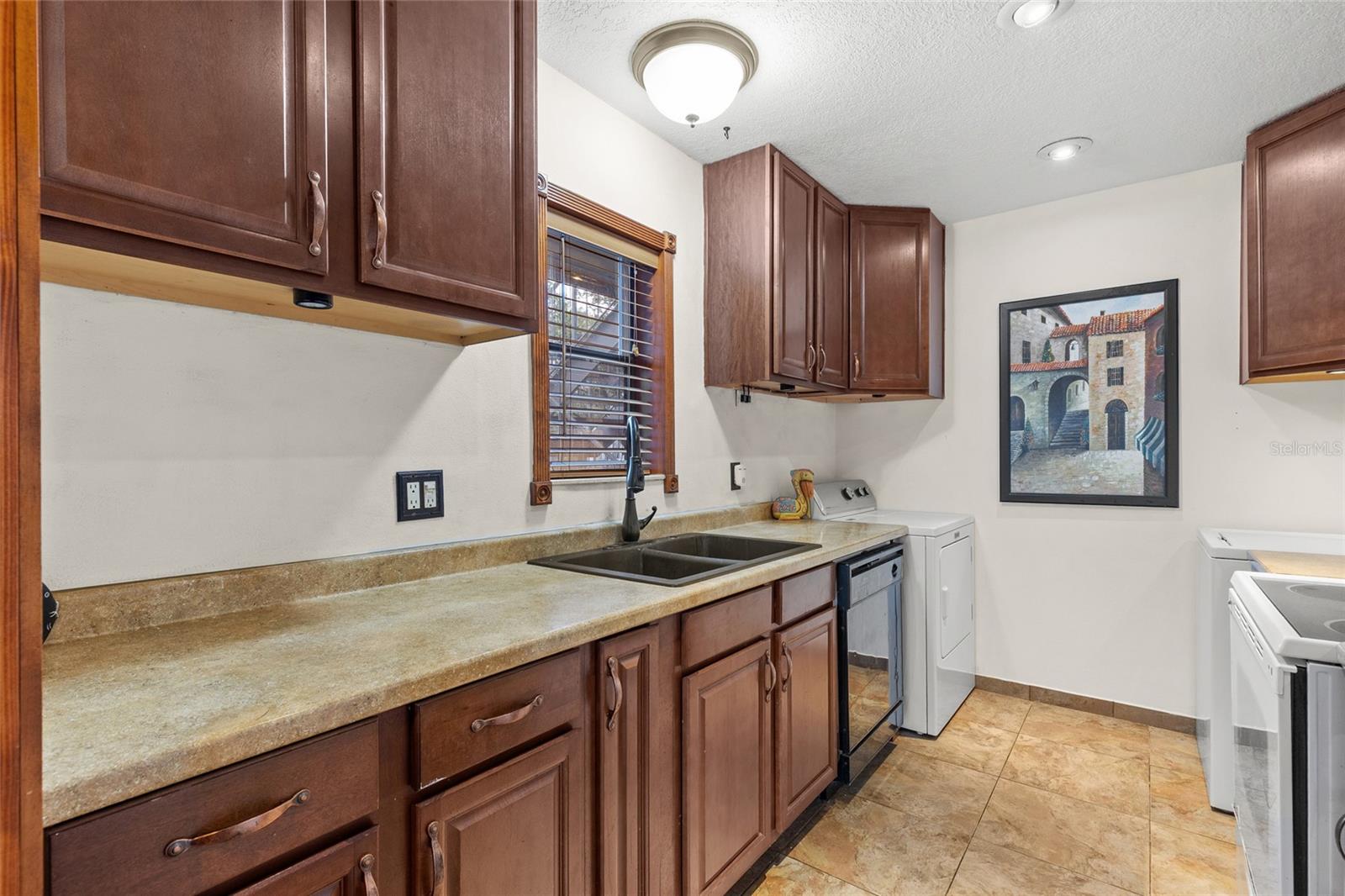 4340 AQUA VISTA DRIVE A